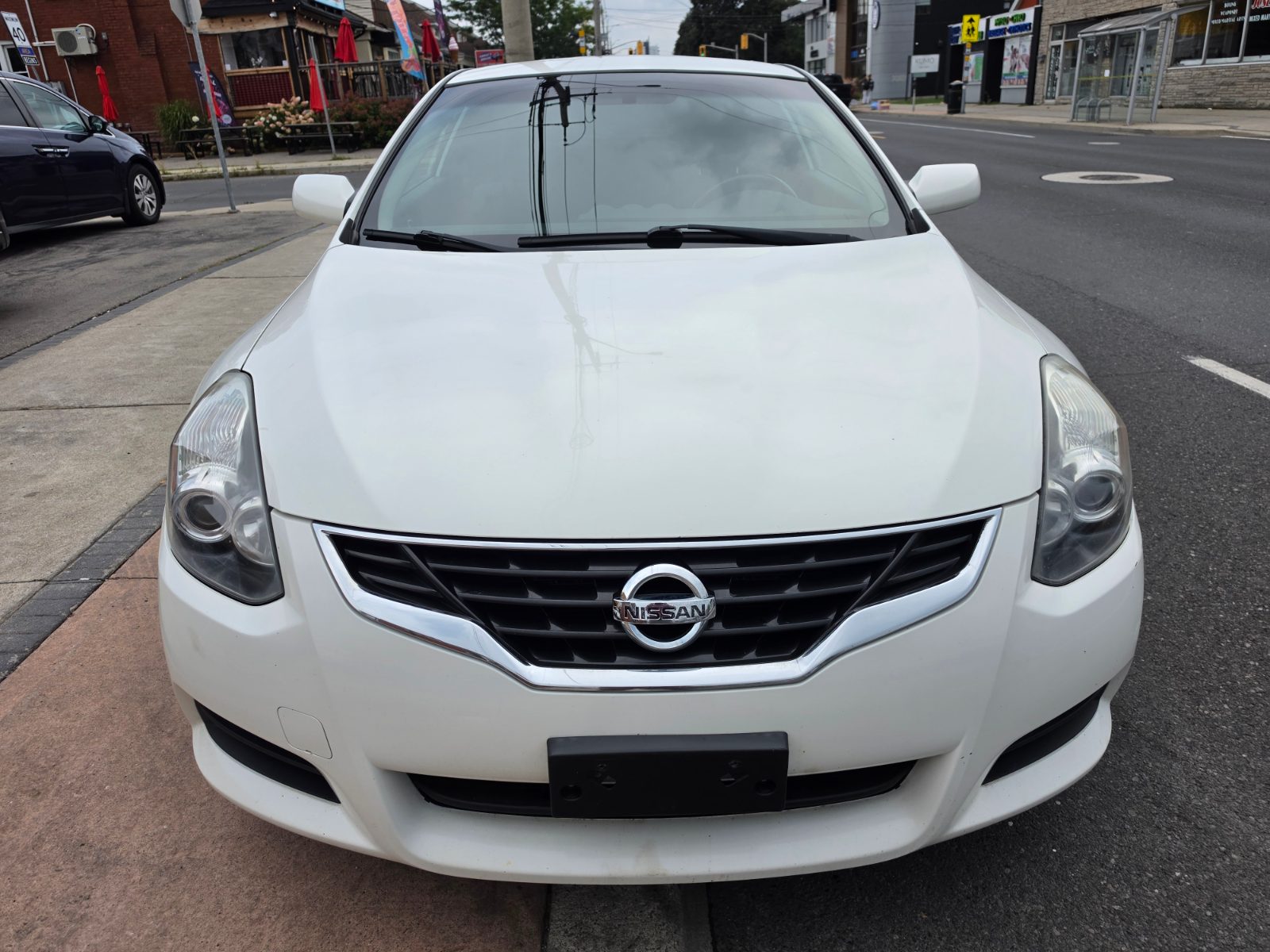 2012 Nissan Altima photo 2