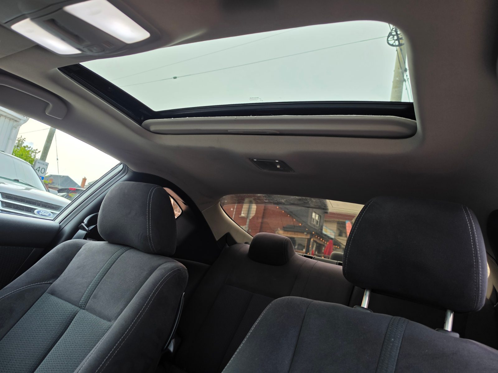 2012 Nissan Altima photo 10
