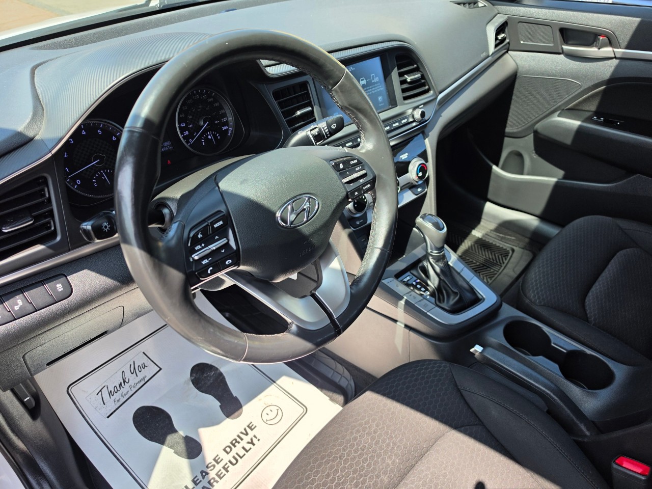 2019 Hyundai Elantra photo 10
