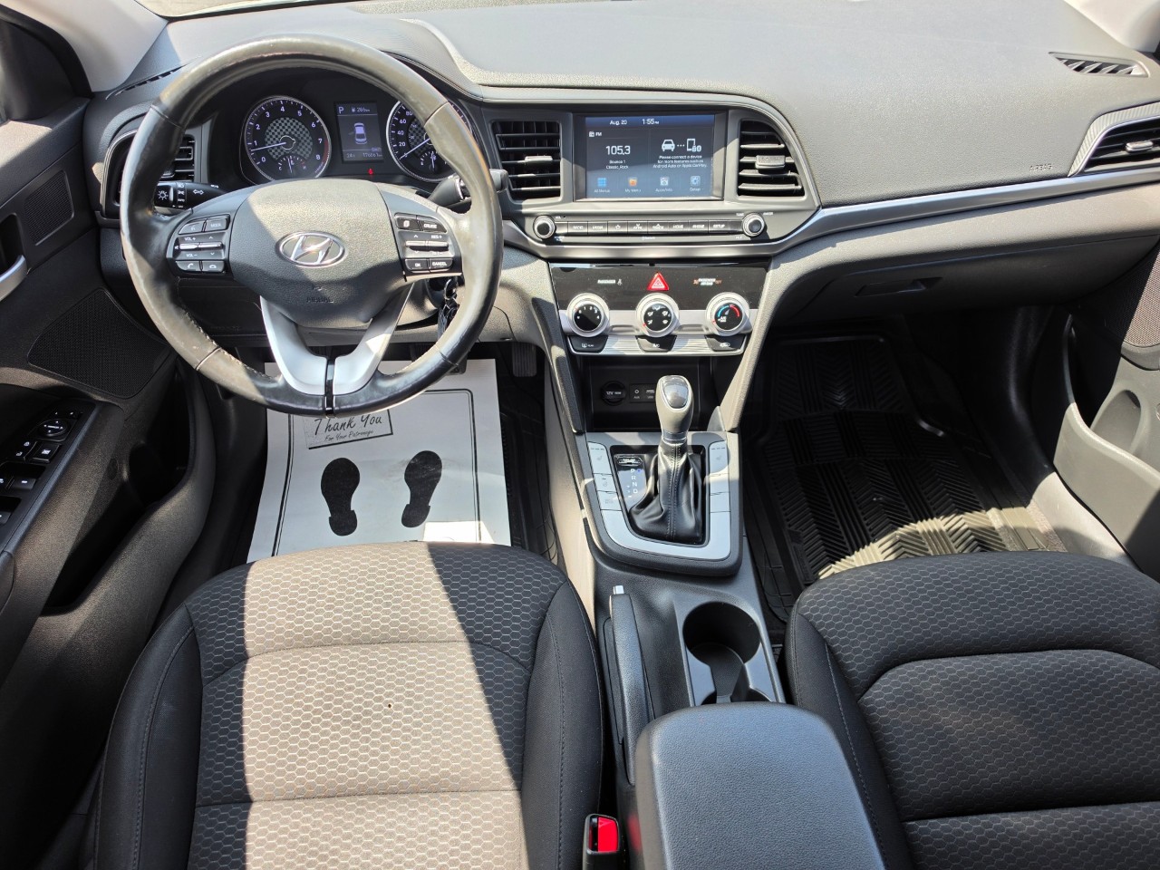2019 Hyundai Elantra photo 11