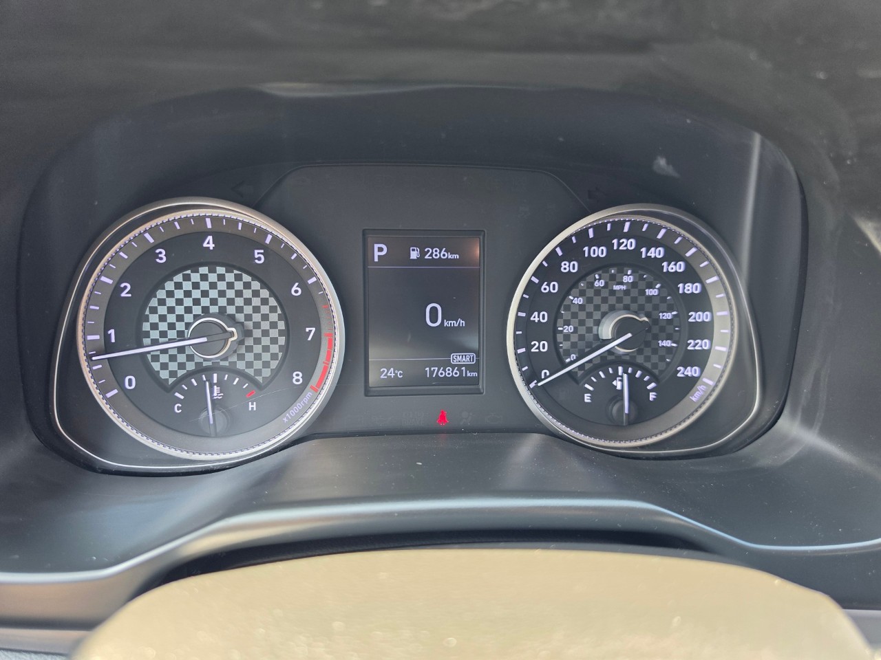 2019 Hyundai Elantra photo 14