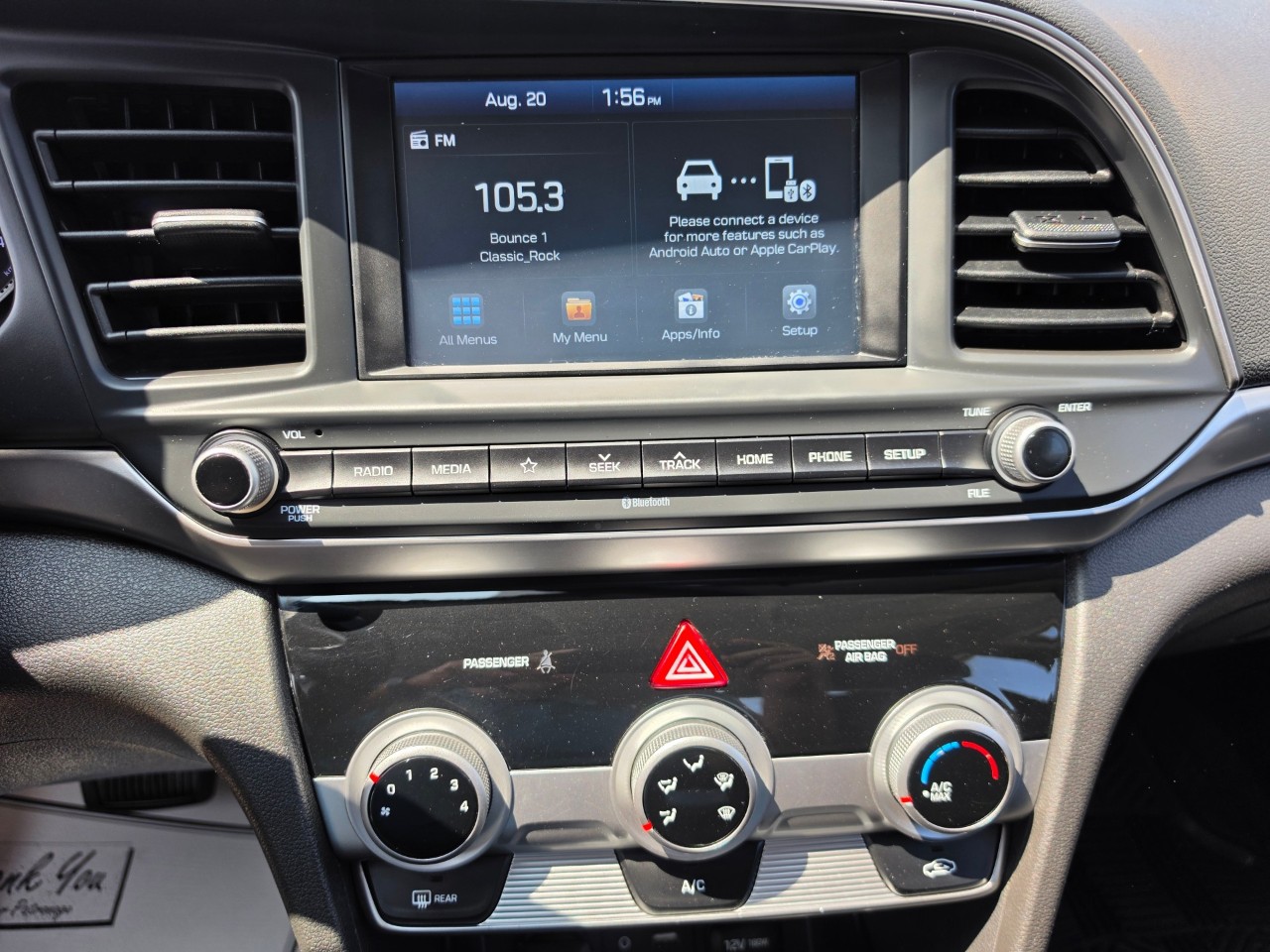 2019 Hyundai Elantra photo 15