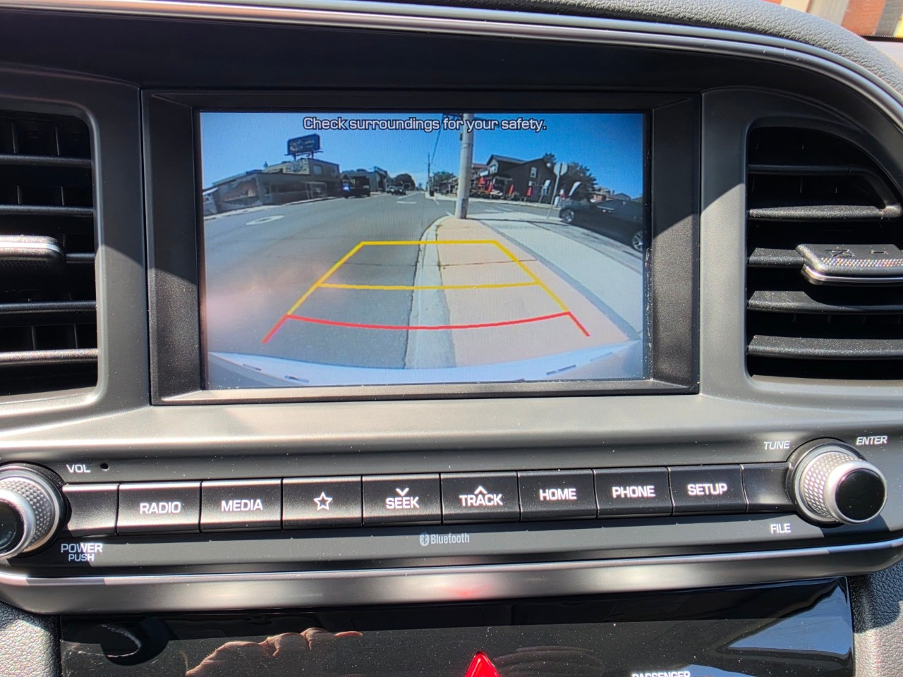 2019 Hyundai Elantra photo 17