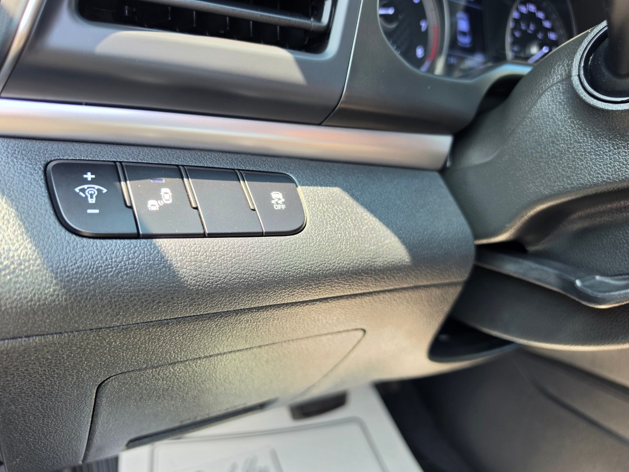 2019 Hyundai Elantra photo 18