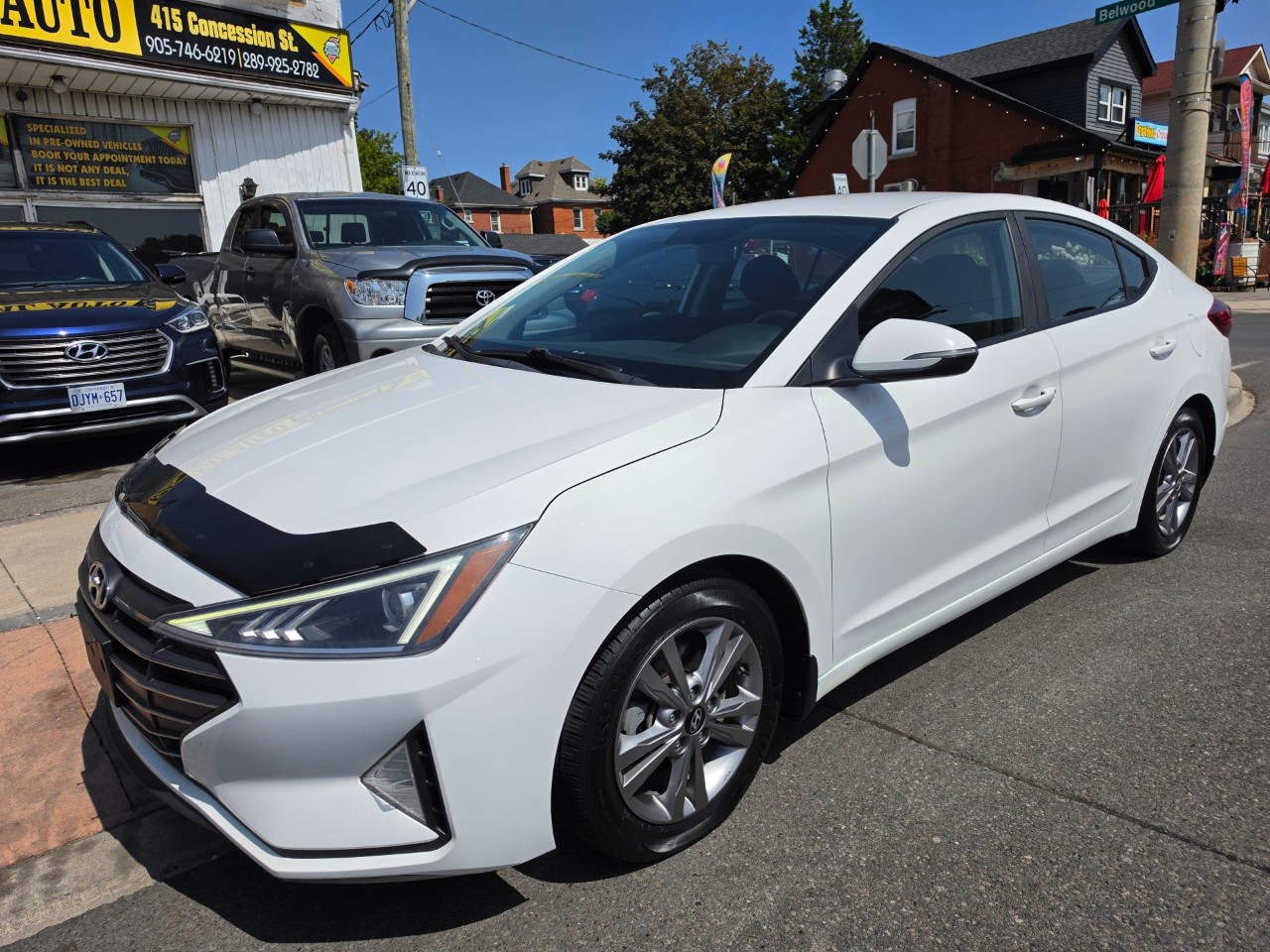 2019 Hyundai Elantra photo 3