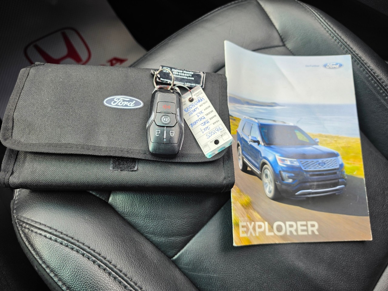 2017 Ford Explorer photo 17