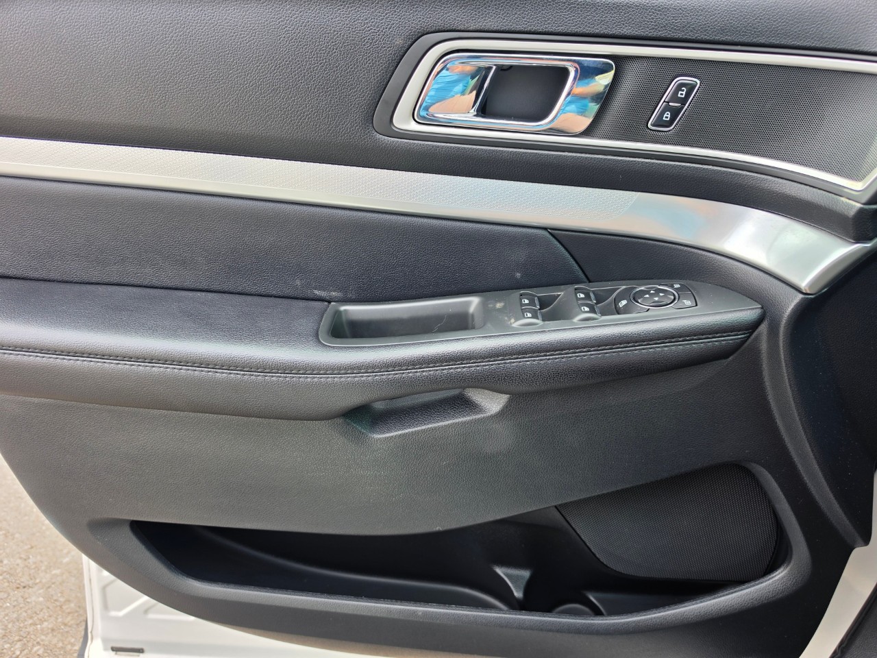2017 Ford Explorer photo 19