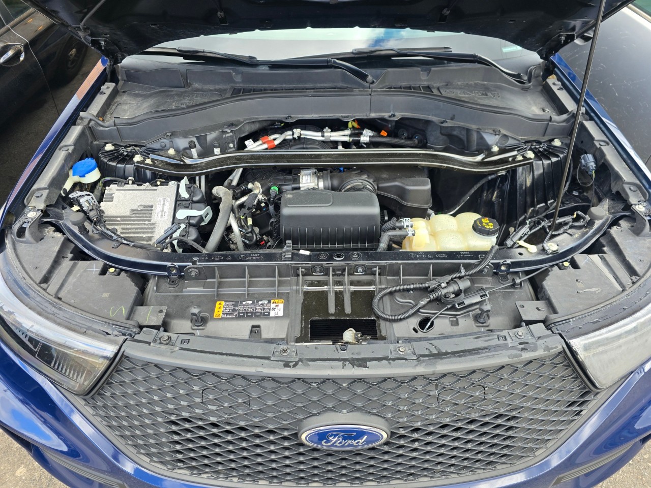 2020 Ford Explorer photo 18