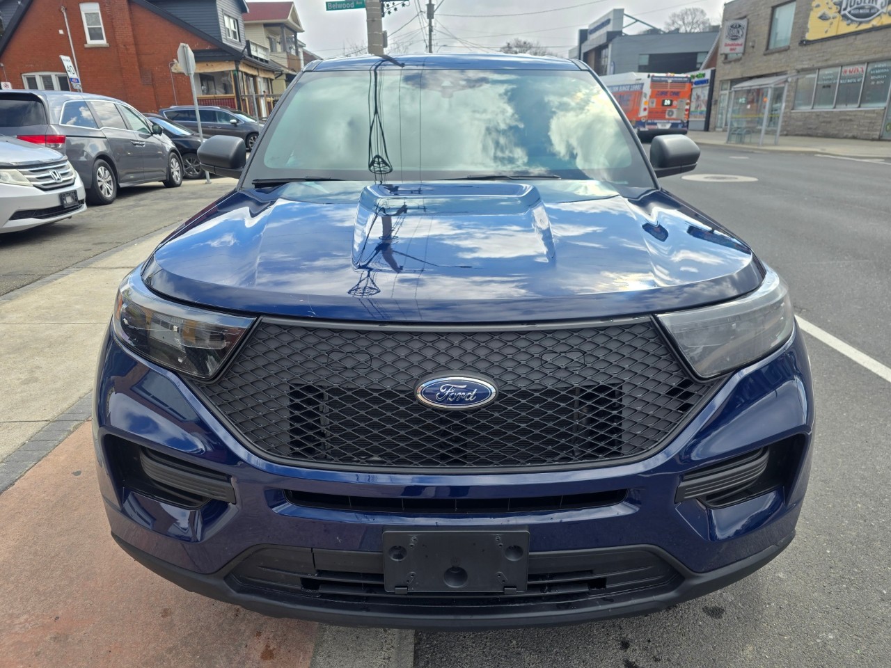 2020 Ford Explorer photo 2