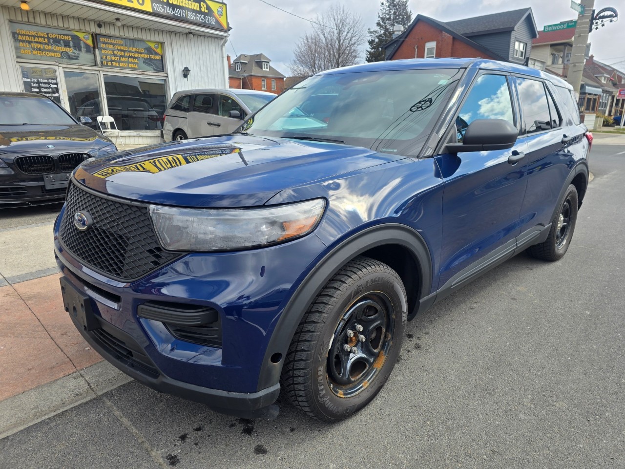 2020 Ford Explorer photo 3