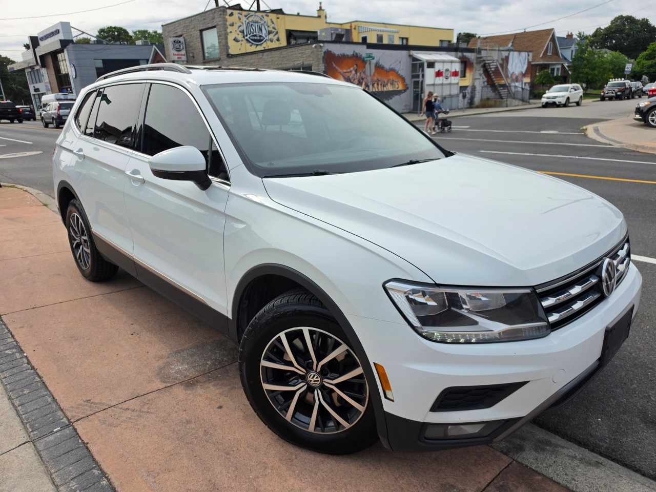 2018 Volkswagen Tiguan photo 1