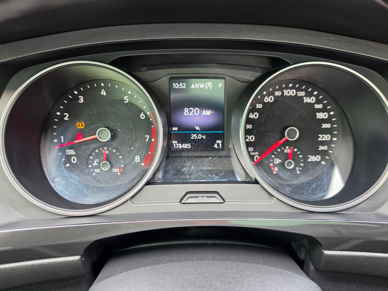 2018 Volkswagen Tiguan photo 14