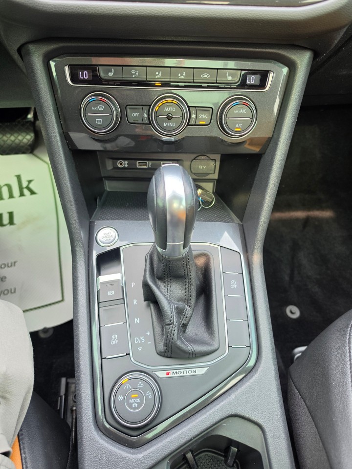 2018 Volkswagen Tiguan photo 16