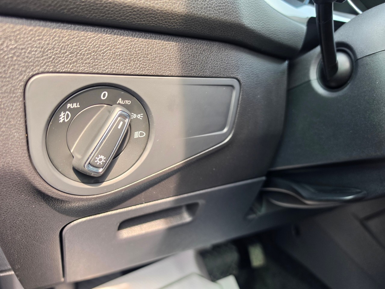 2018 Volkswagen Tiguan photo 19
