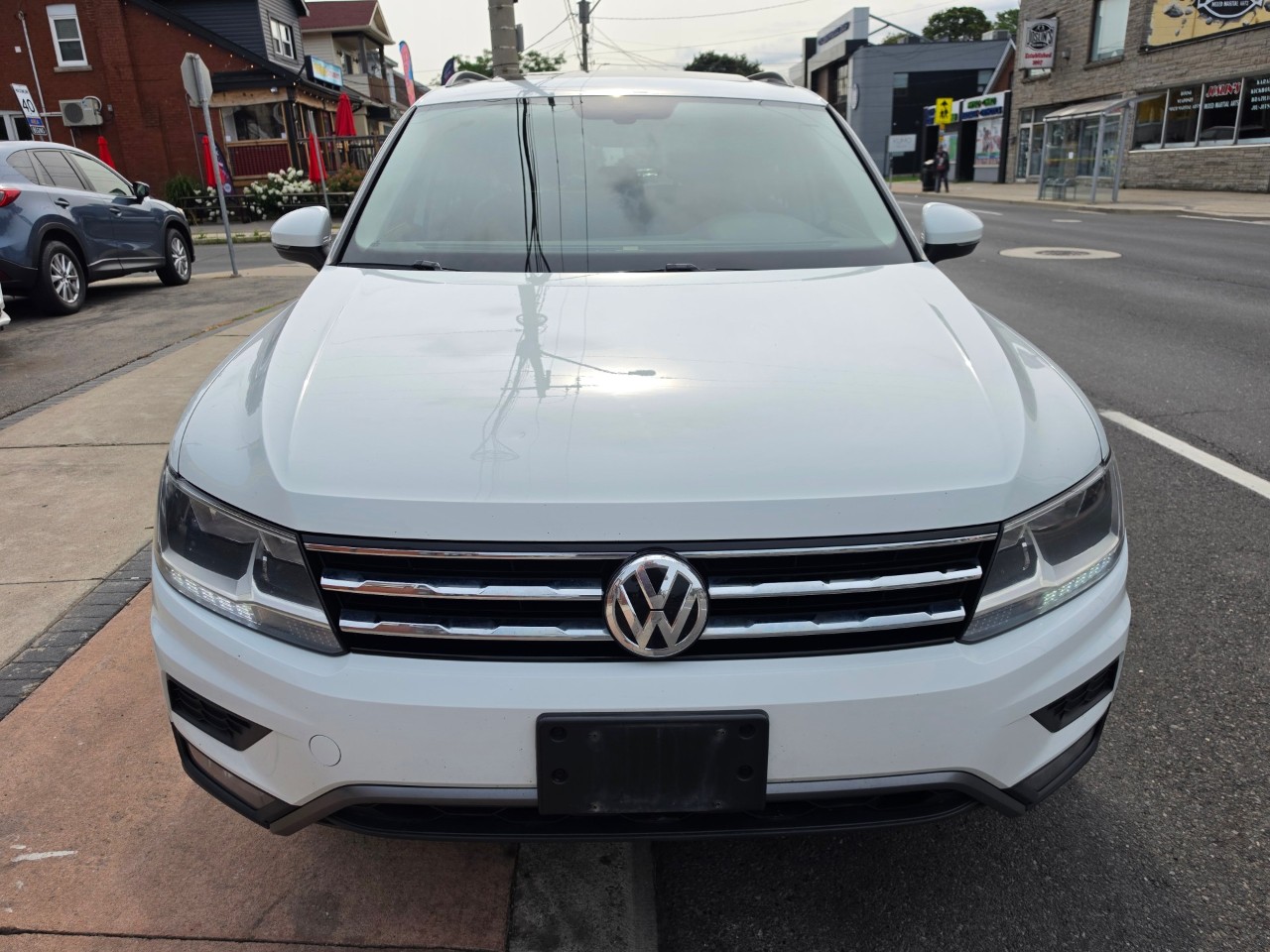 2018 Volkswagen Tiguan photo 2