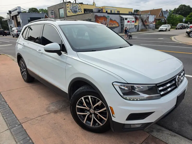 2018 Volkswagen Tiguan photo 1