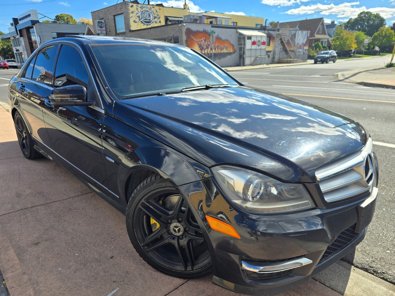 2012 Mercedes-Benz C-Class photo 1