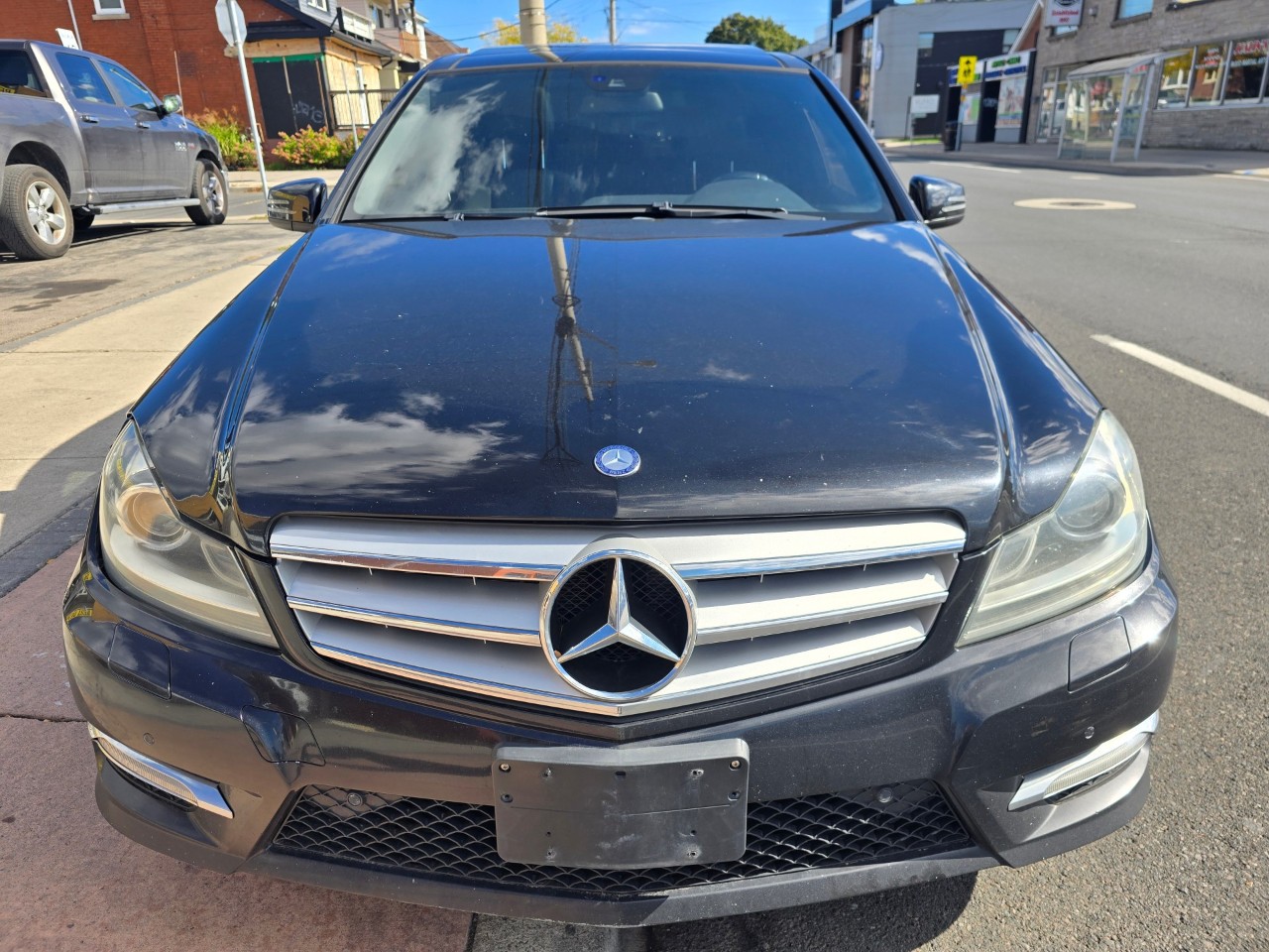 2012 Mercedes-Benz C-Class photo 2
