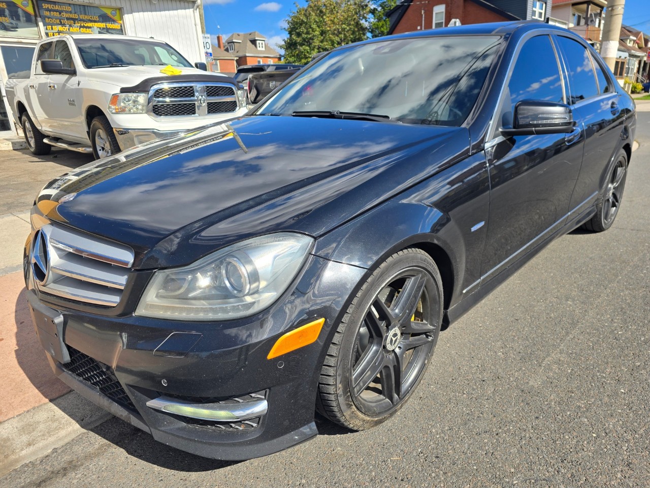 2012 Mercedes-Benz C-Class photo 3
