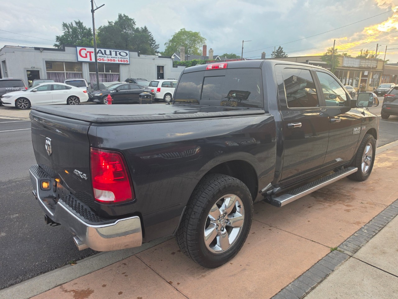 2015 Ram 1500 photo 7