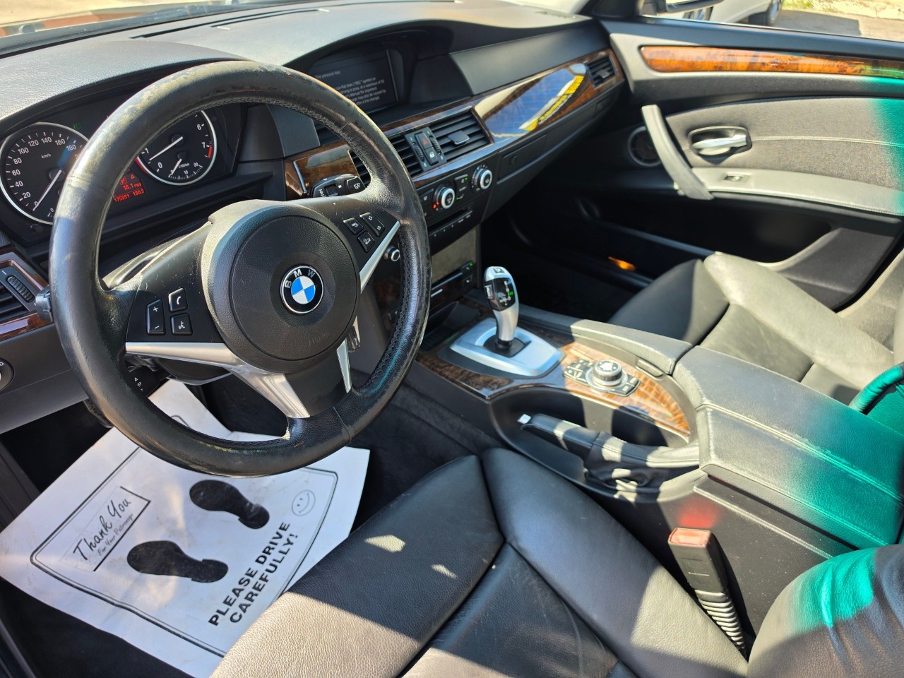 2010 BMW 5 Series photo 10
