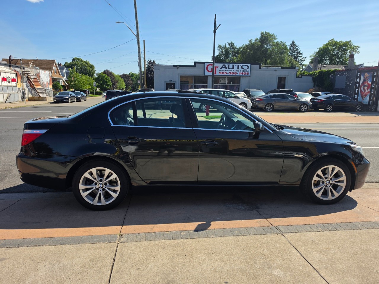 2010 BMW 5 Series photo 8