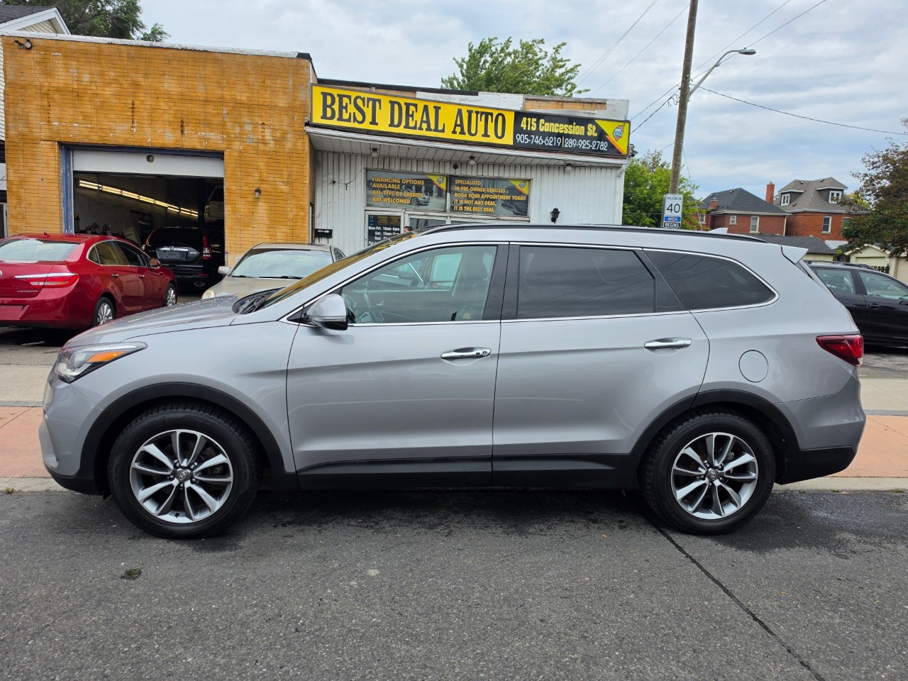 2017 Hyundai Santa Fe XL photo 4
