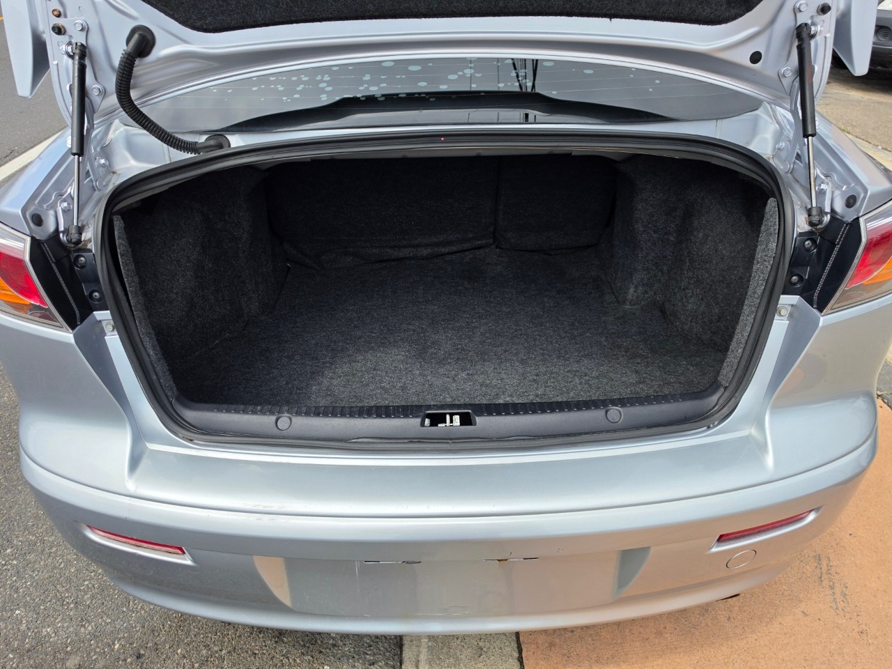 2014 Mitsubishi Lancer photo 14