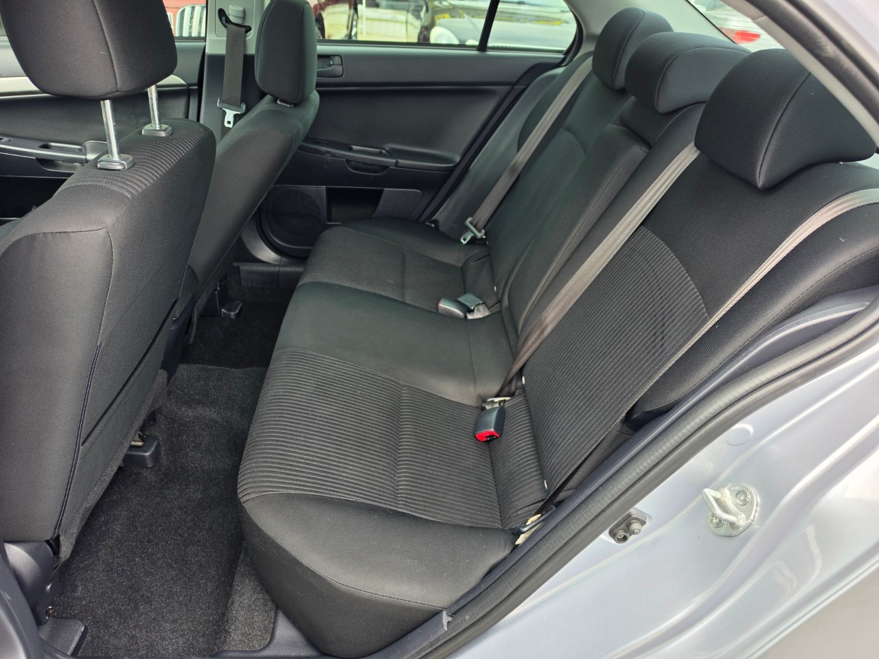 2014 Mitsubishi Lancer photo 21