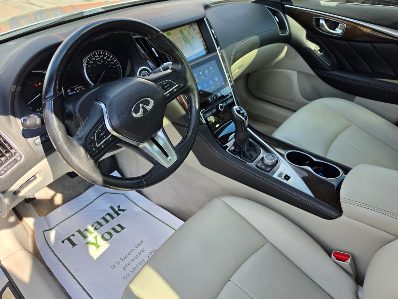 2018 INFINITI Q50 photo 10
