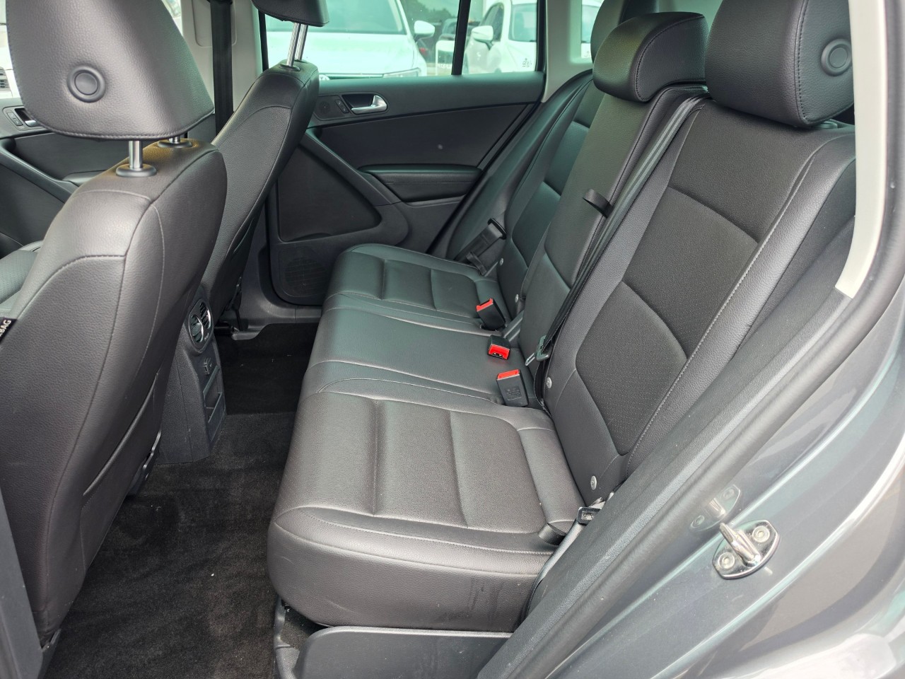 2017 Volkswagen Tiguan photo 11