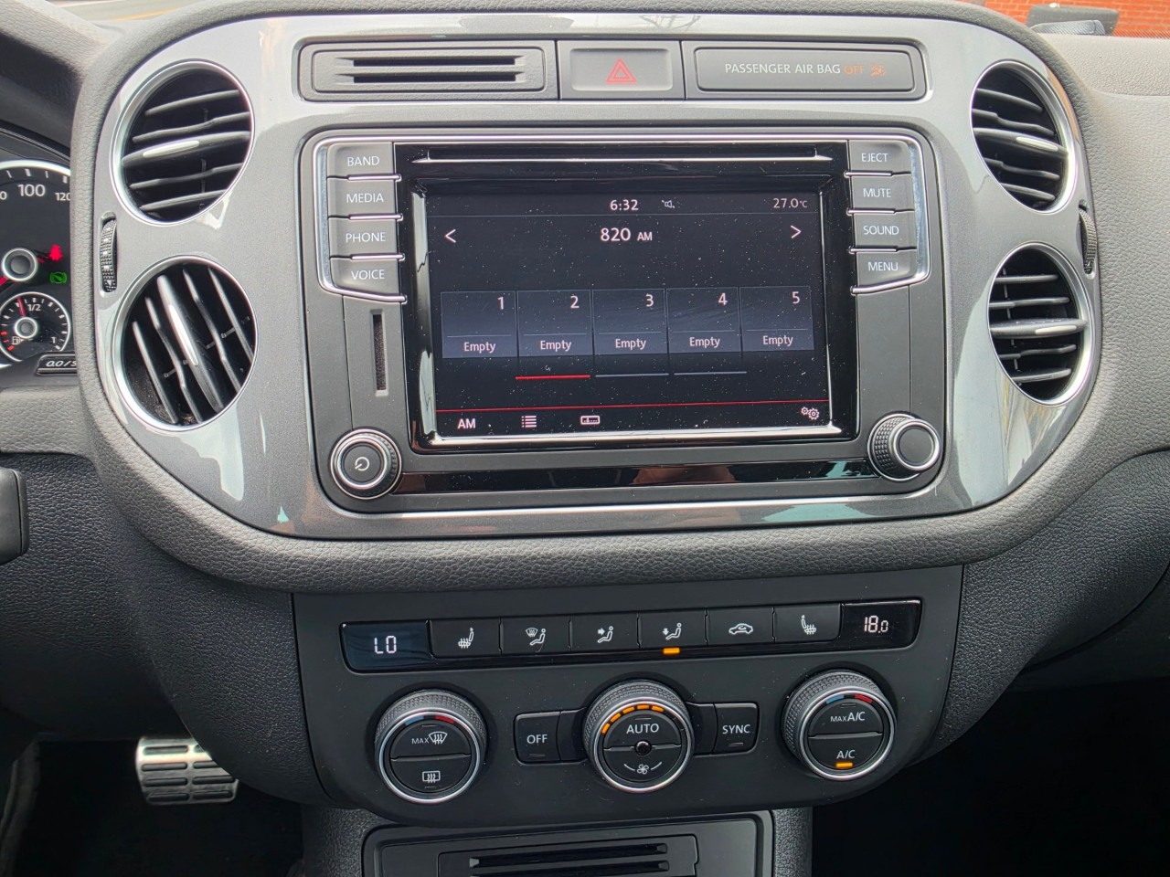 2017 Volkswagen Tiguan photo 14