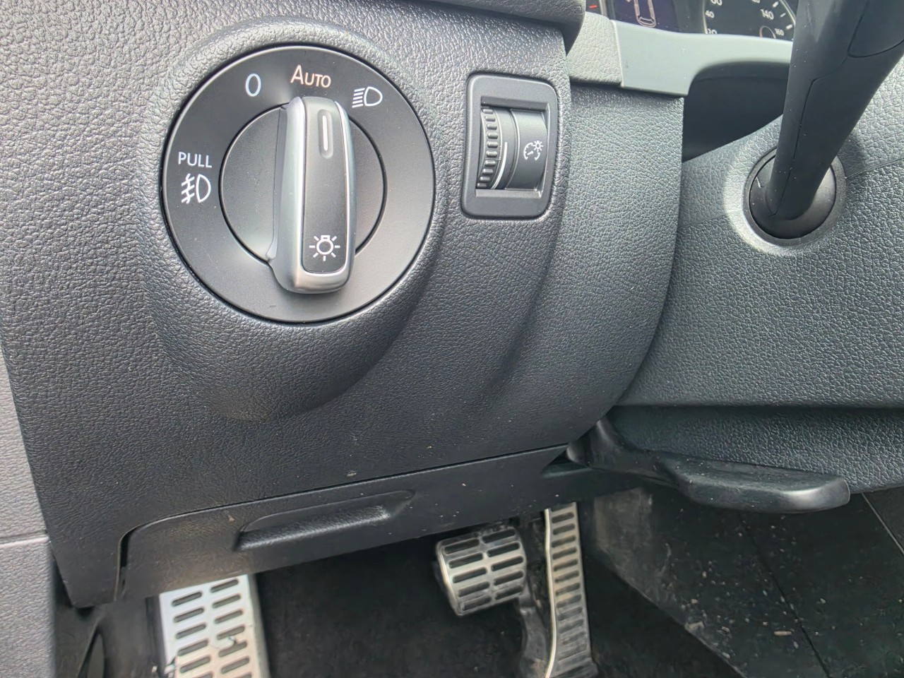 2017 Volkswagen Tiguan photo 17