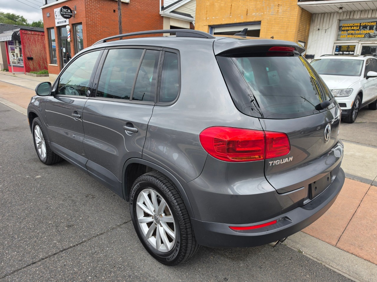2017 Volkswagen Tiguan photo 5