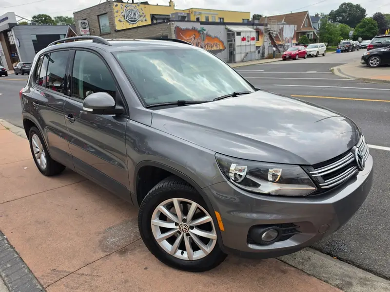 2017 Volkswagen Tiguan photo 1