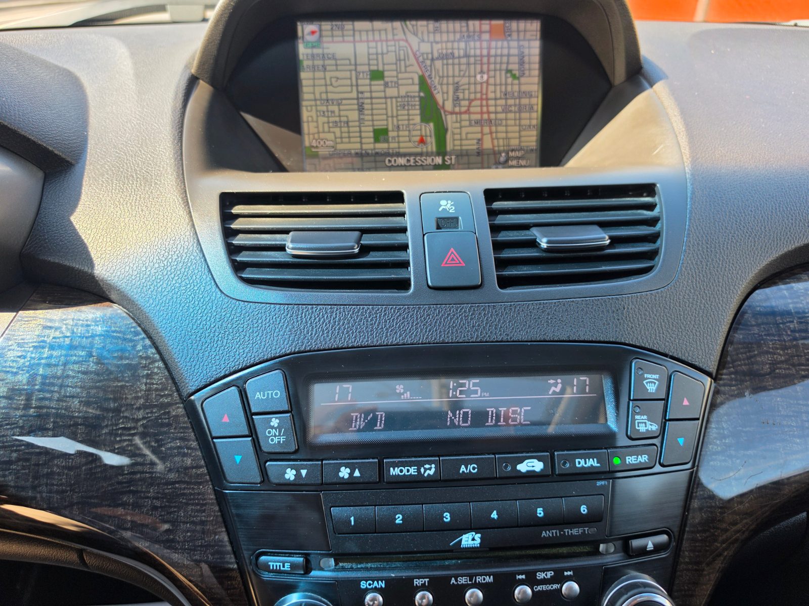 2011 Acura MDX photo 19