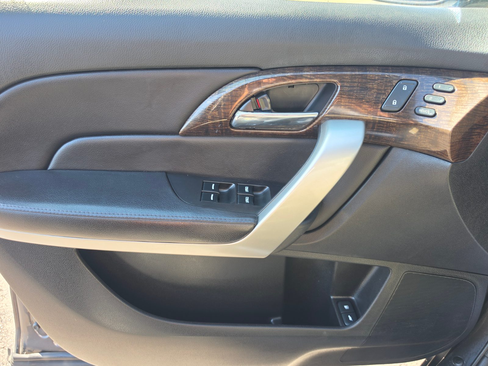 2011 Acura MDX photo 24