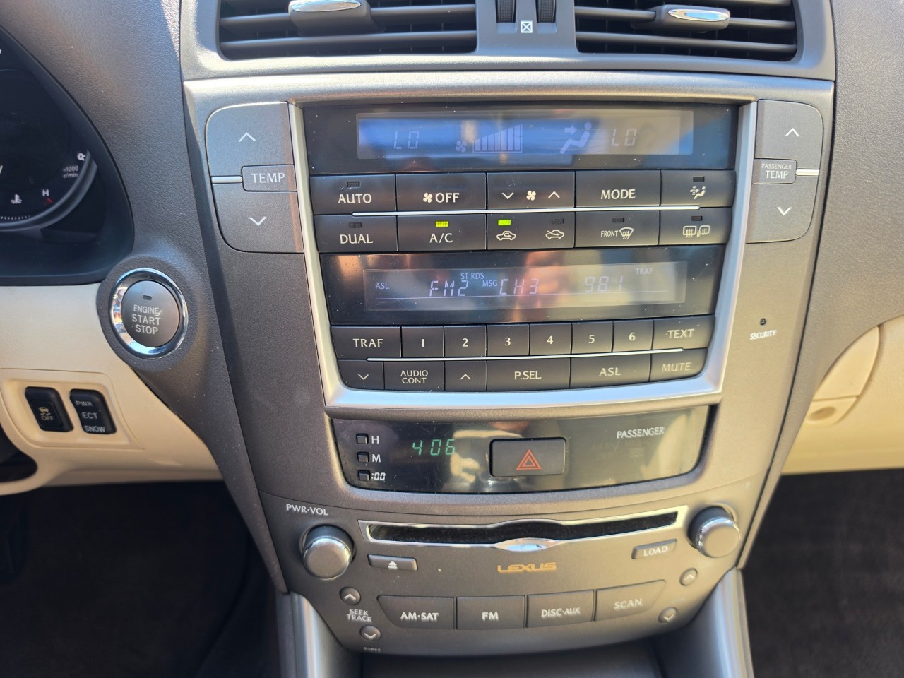 2009 Lexus IS 250 photo 15