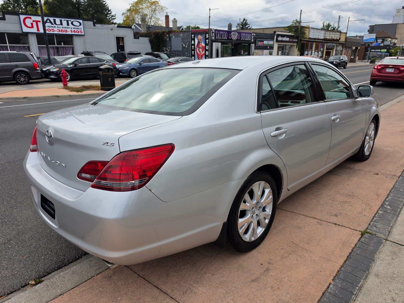2009 Toyota Avalon photo 7