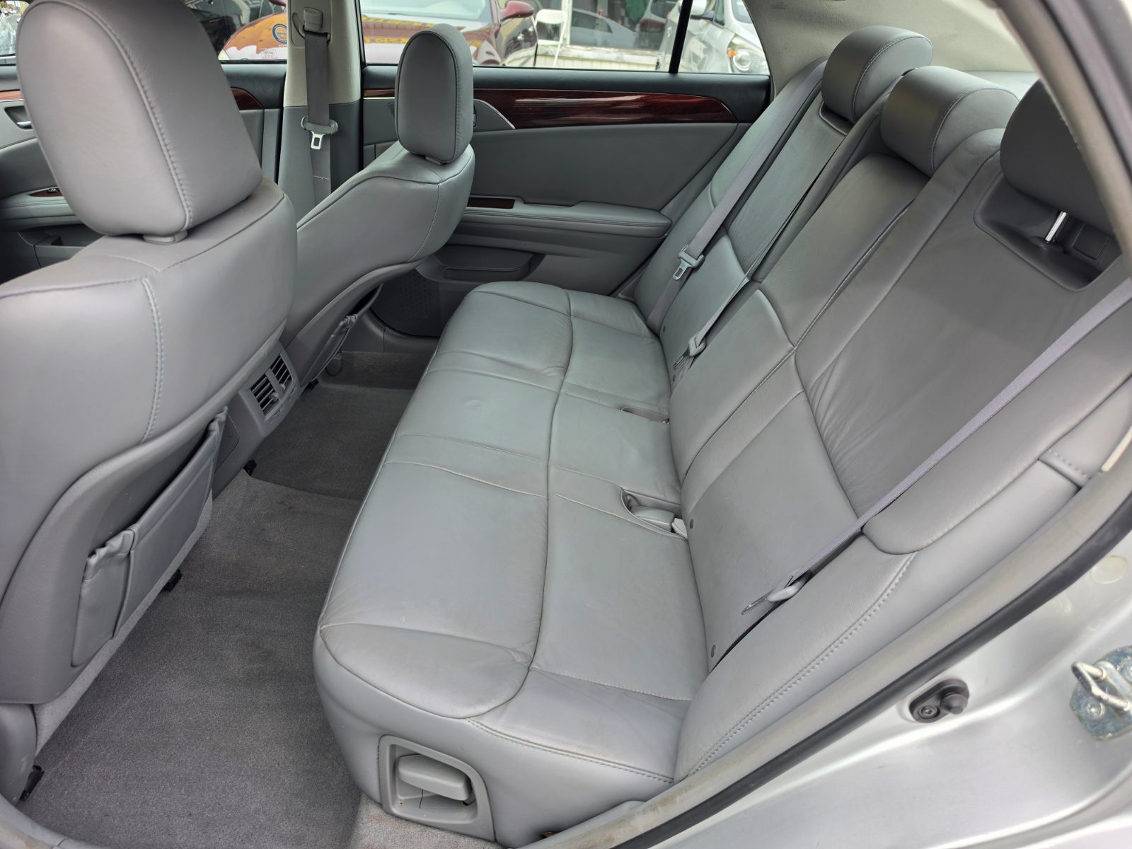 2009 Toyota Avalon photo 12