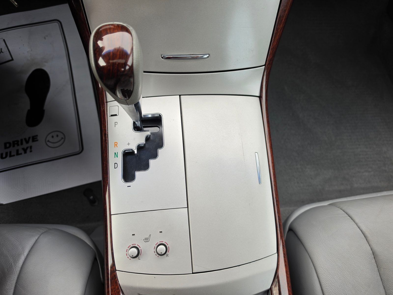 2009 Toyota Avalon photo 16