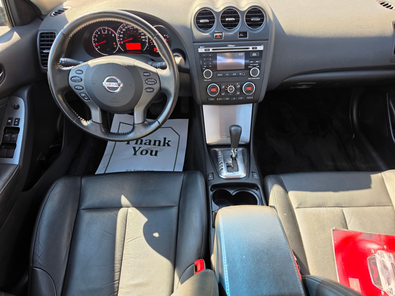 2012 Nissan Altima photo 12
