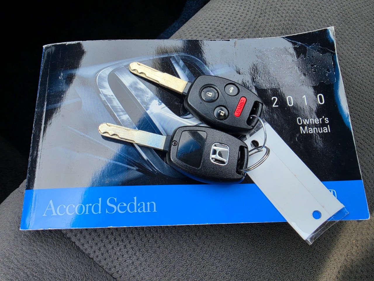 2010 Honda Accord Sedan photo 16