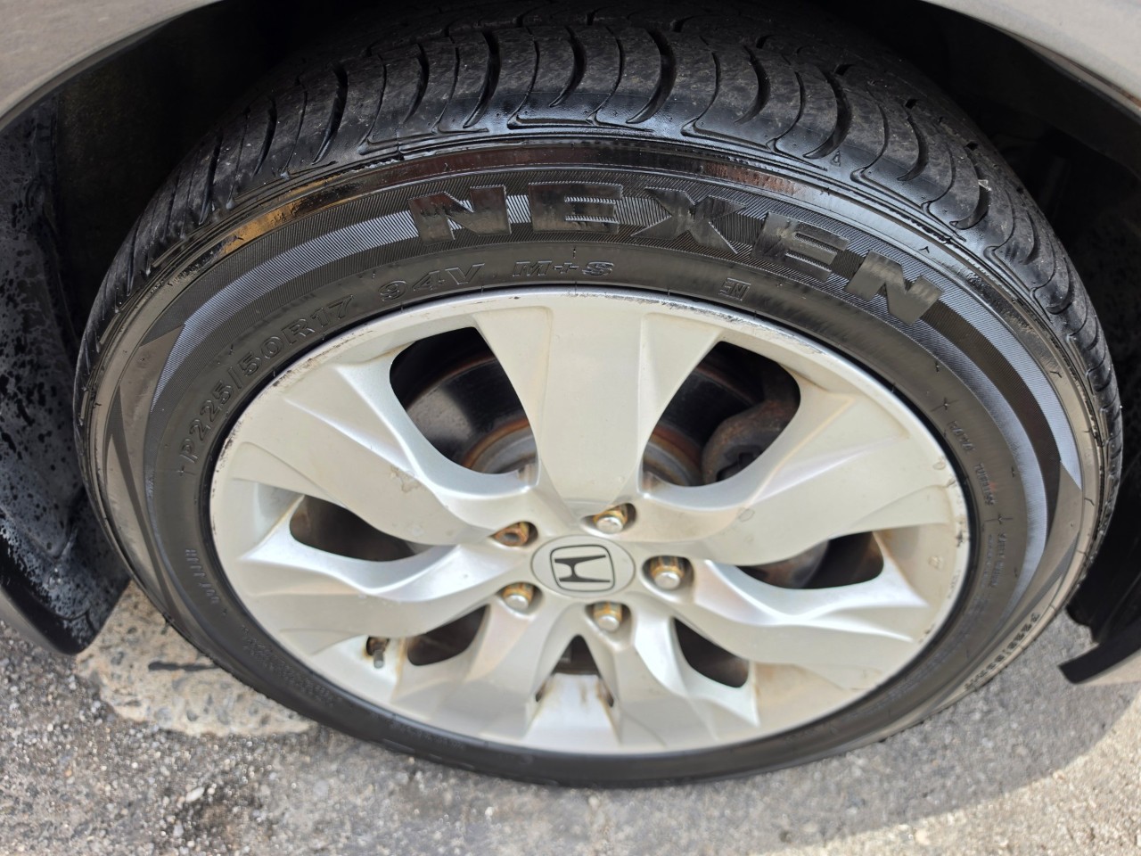 2010 Honda Accord Sedan photo 19