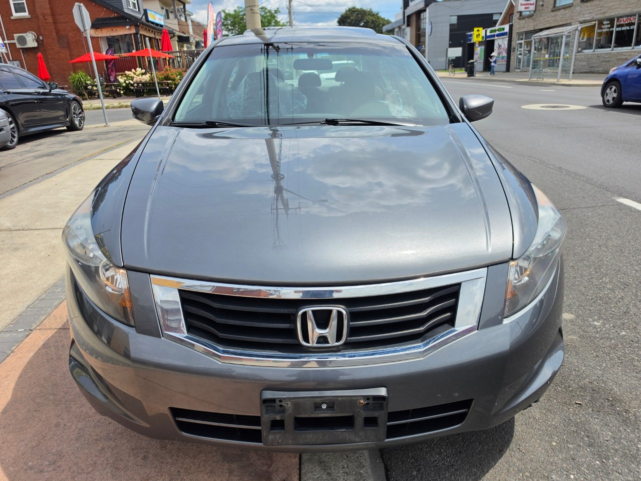 2010 Honda Accord Sedan photo 2