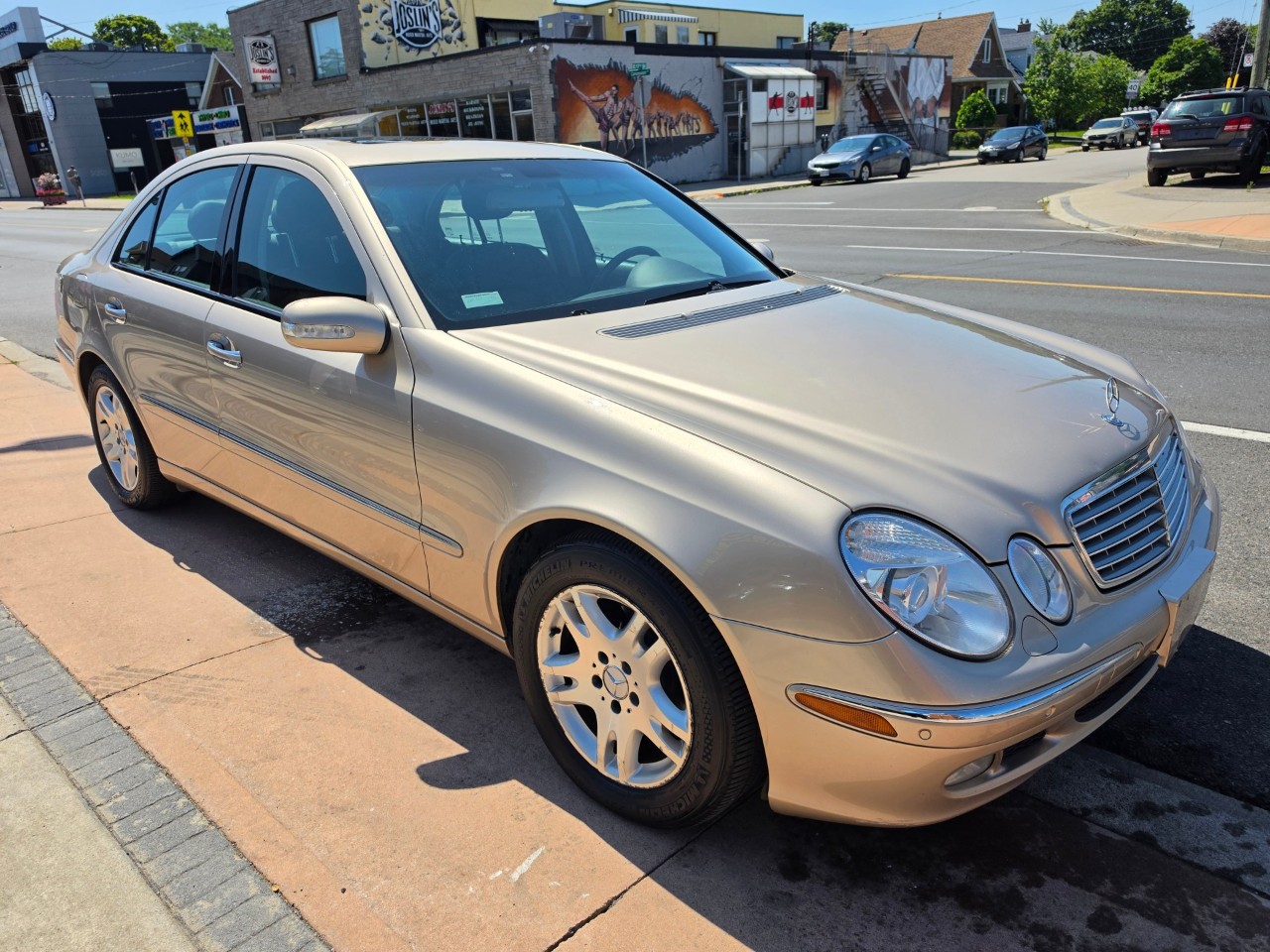 2003 Mercedes-Benz E-Class photo 1