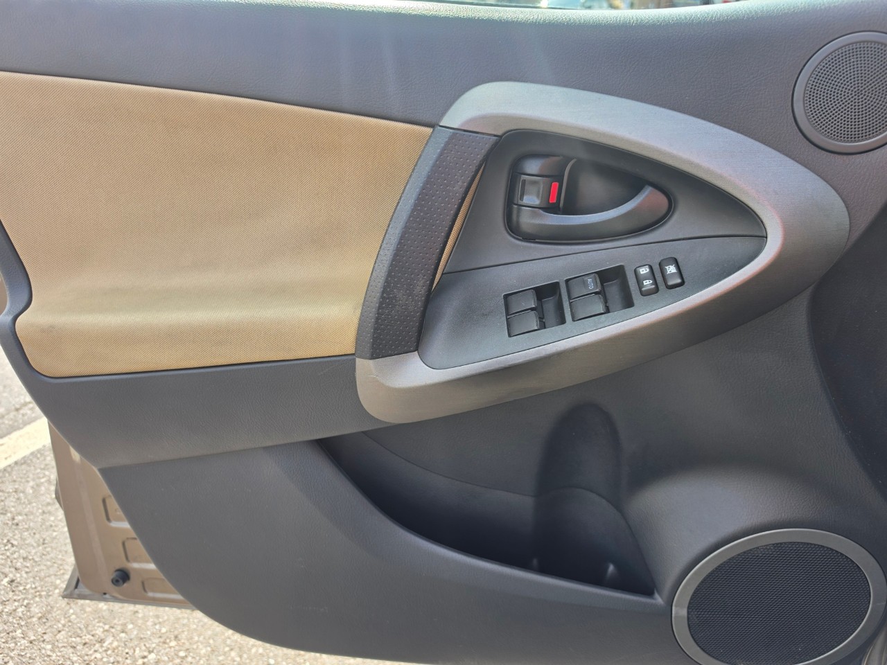 2010 Toyota RAV4 photo 19