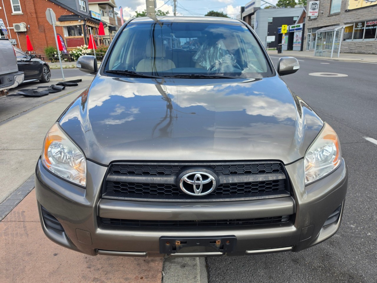 2010 Toyota RAV4 photo 2