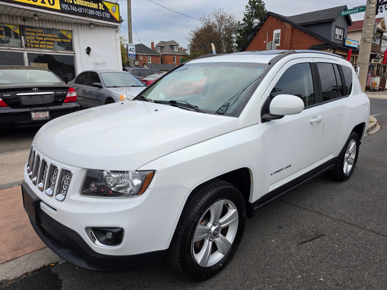 2015 Jeep Compass photo 3
