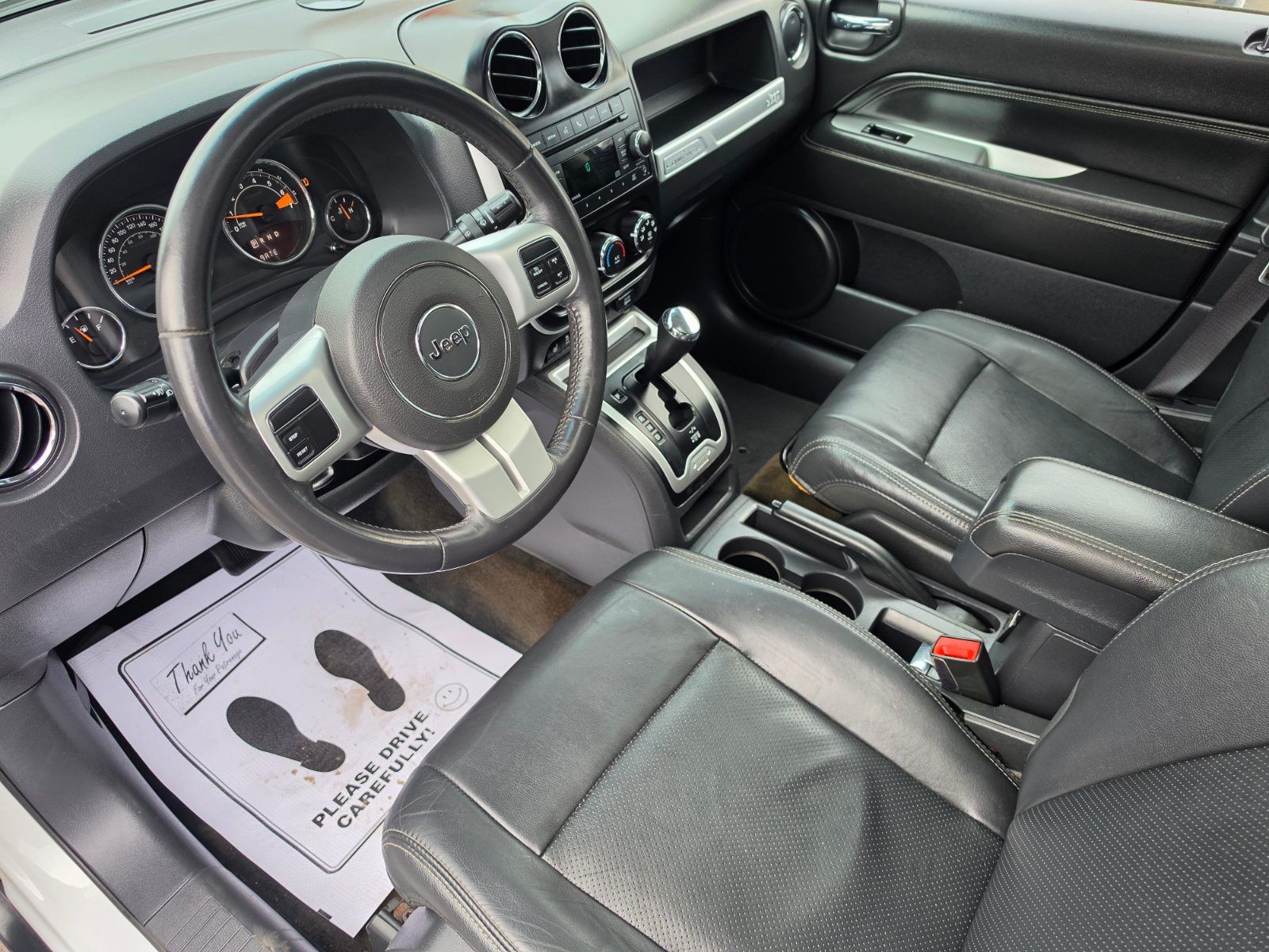 2015 Jeep Compass photo 10
